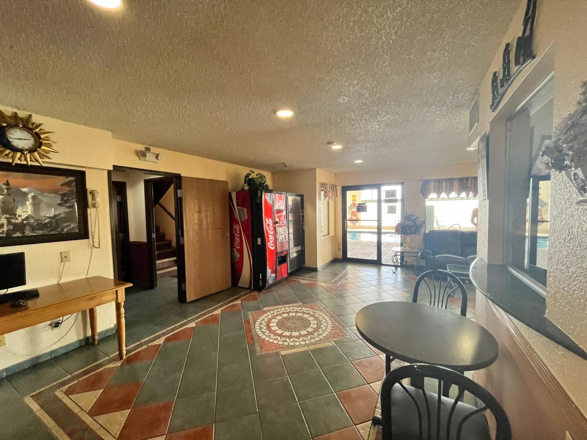 Motel 6 Deming, Nm Eksteriør billede